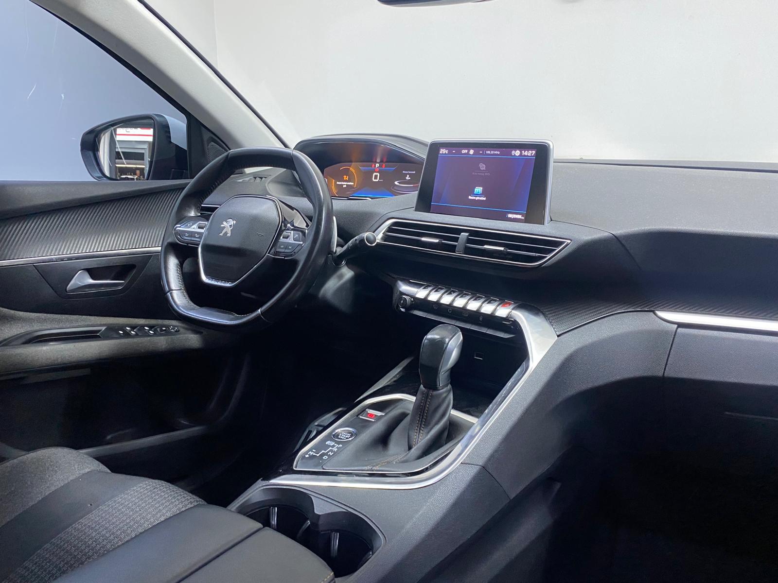 PEUGEOT 3008 20